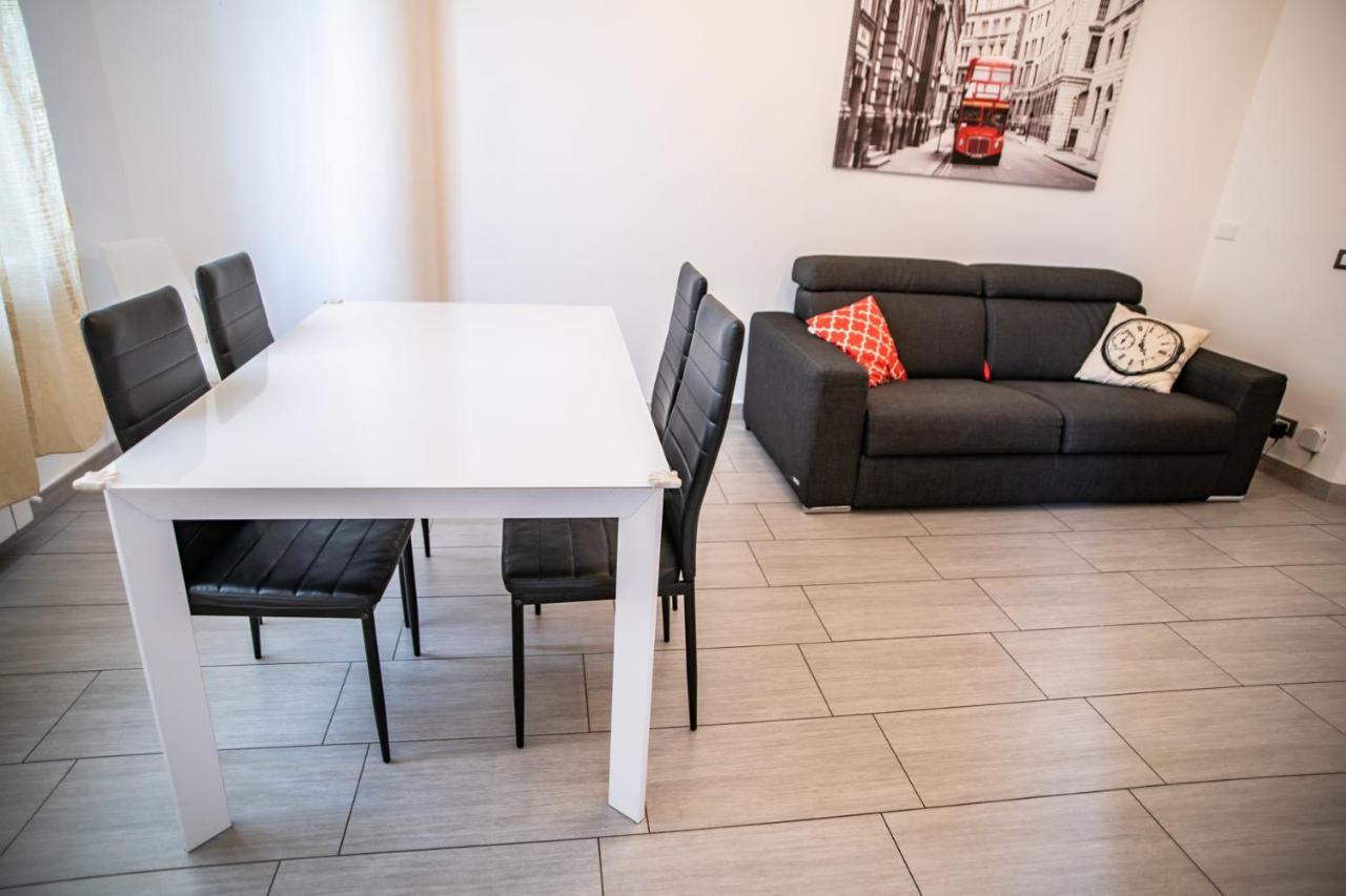 Edo'S Apartment Милано Екстериор снимка